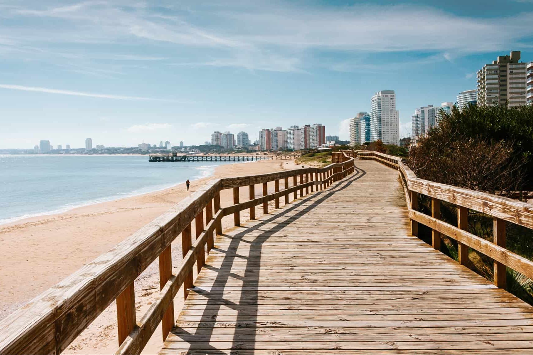 punta_del_este_skyline_guruguay-e1701714047124